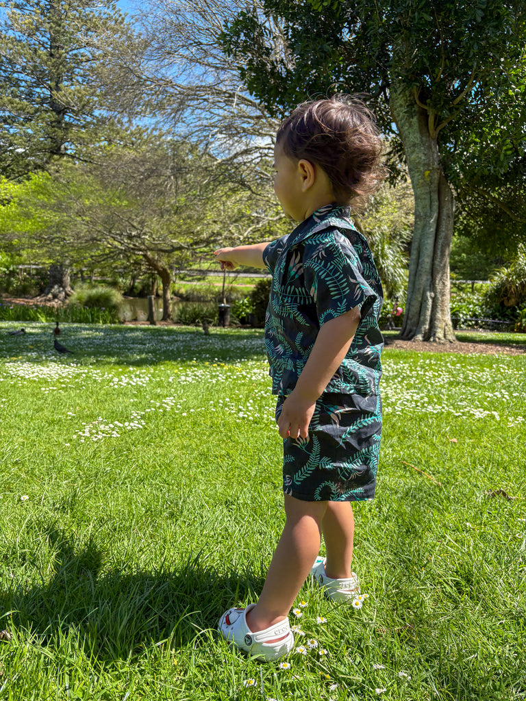 Ngutukākā  Pango Kimono Shorts