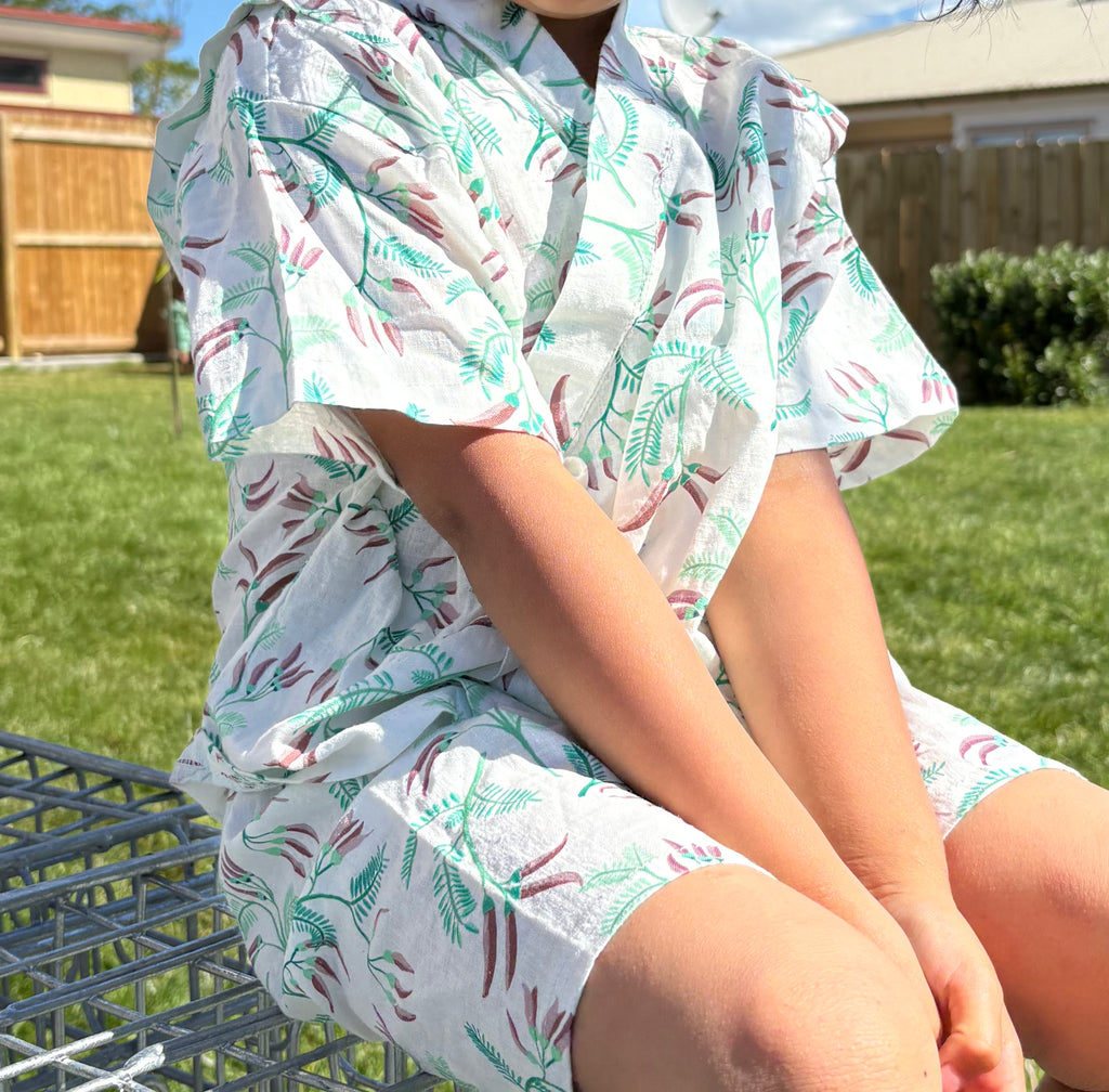 Ngutukākā  Ma Kimono Top